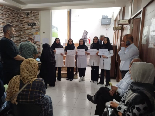 برپایی میزخدمت به مناسبت هفته سلامت و فشار خون توسط مرکز خدمات جامع سلامت گلستان 