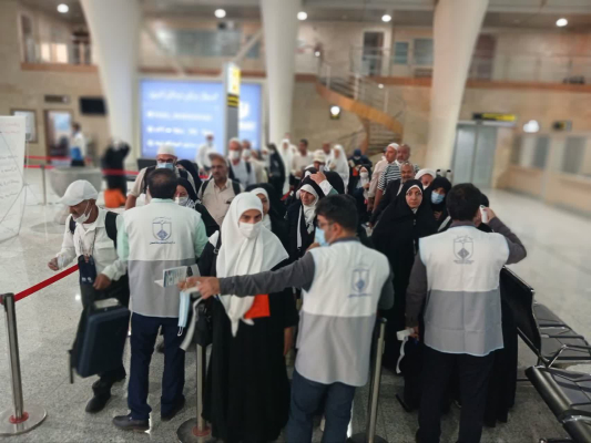 مراقبت سندرمیک 2395 زائر بازگشته از حج در فرودگاه اصفهان