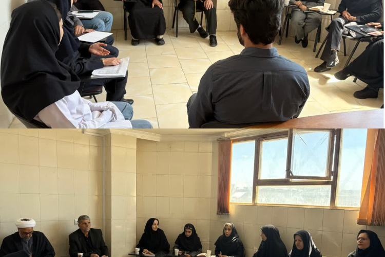برگزاری جلسه هیئت امنا در مرکز خدمات جامع سلامت دارک