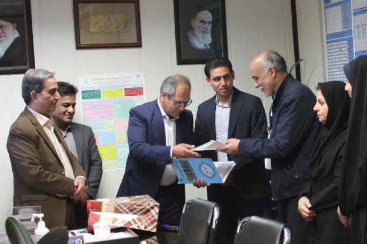 تقدیر وتشکر آموزش و پرورش ناحیه 6از تیم واحد سلامت نوجوانان ،جوانان مدارس مرکز بهداشت شماره یک 