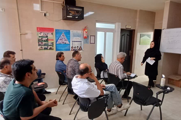 ✅ برگزاری جلسه آموزشی مبارزه با مصرف دخانیات ویژه صنف نانوایان مرکز خدمات جامع سلامت ۱۸ خواجو