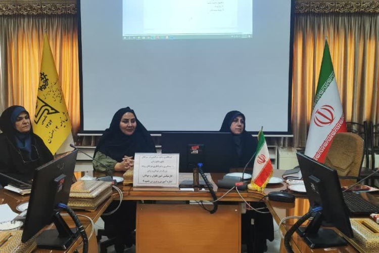 برگزاری دوره آموزشی با محوریت غربالگری سرطان روده بزرگ و سرطان سینه ویژه فرهنگیان ناحیه ۴ 
