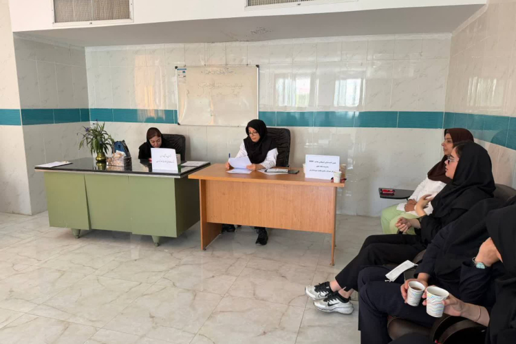 ✅برگزاری جلسه شورای بهداشتی مدارس در مرکز خدمات جامع سلامت سروشبادران